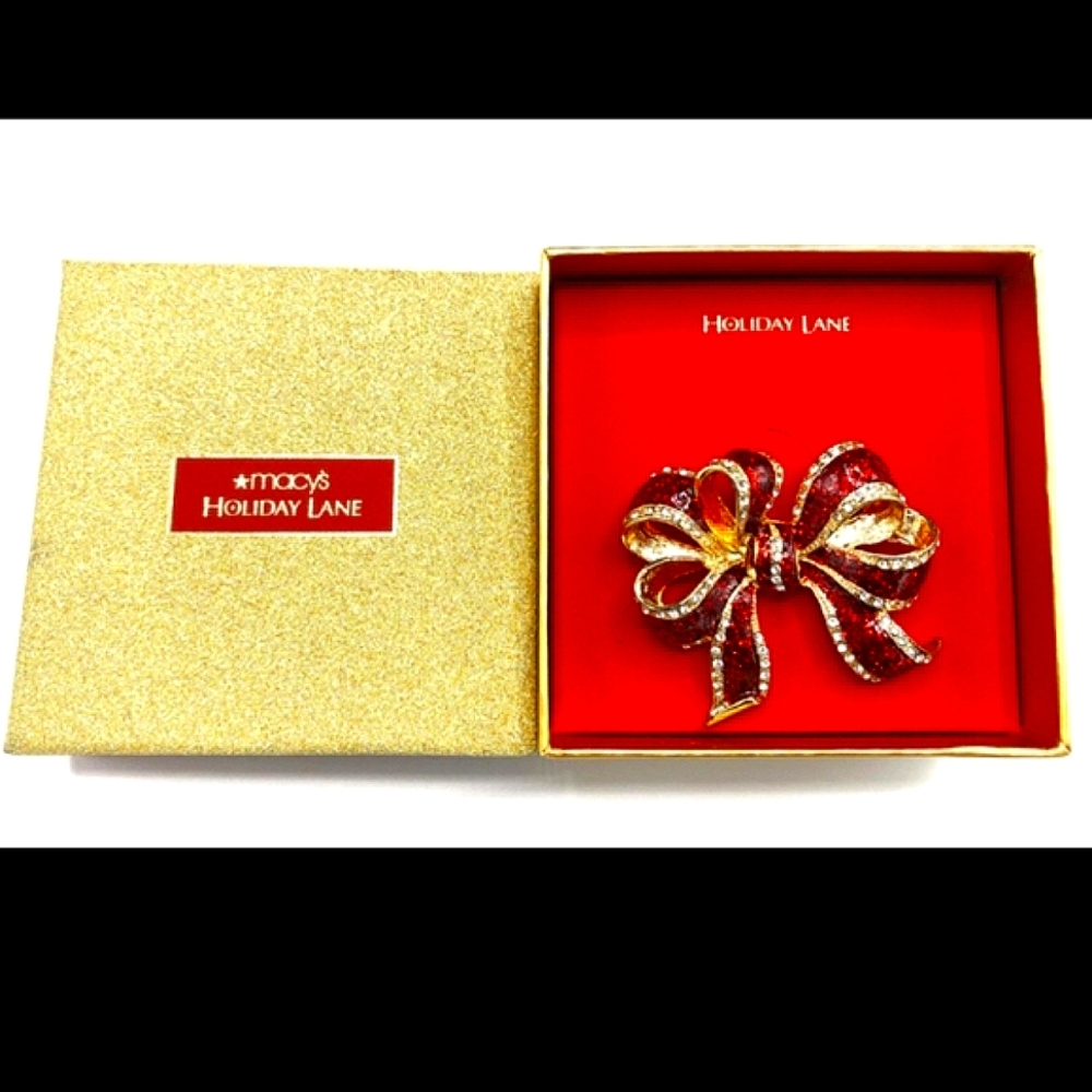 New MACY'S Retired Bow Holiday Lane Brooch Rhinestone CZ Pin Boxed $25